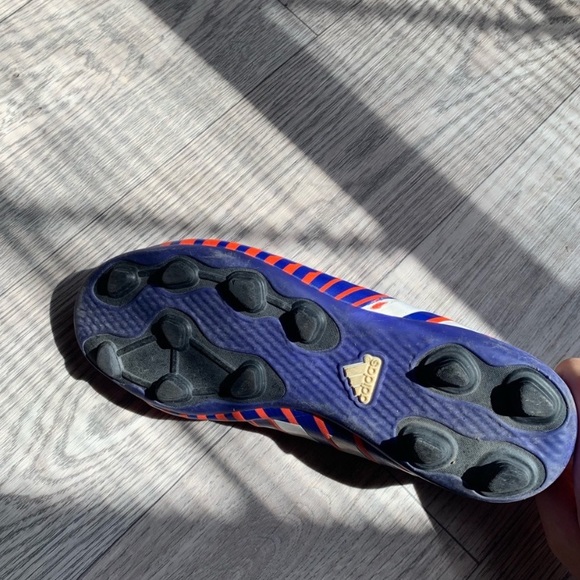 Adidas soccer cleats - Picture 4 of 8